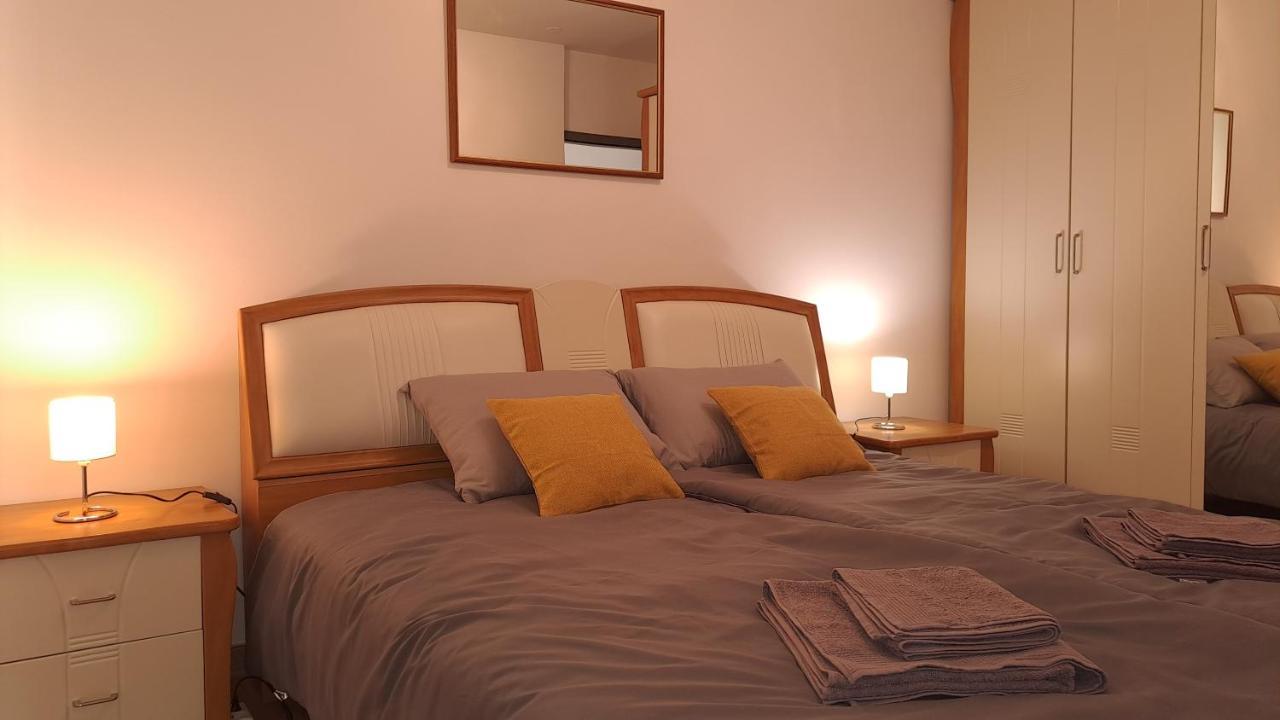 Greenline Pula Apartment Bagian luar foto