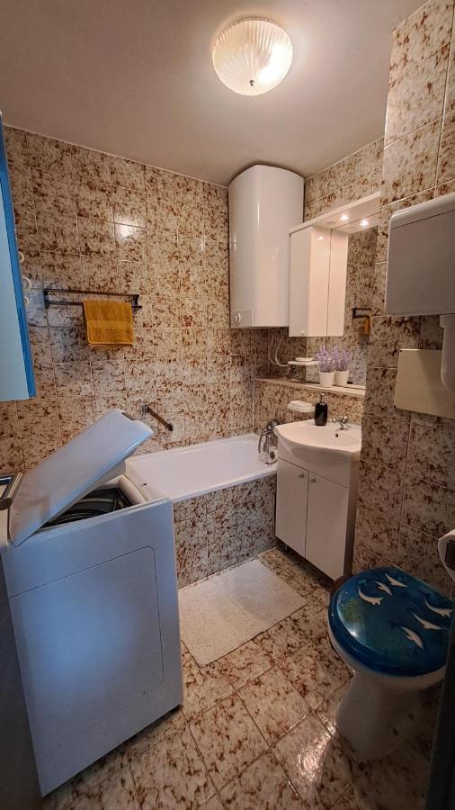 Greenline Pula Apartment Bagian luar foto