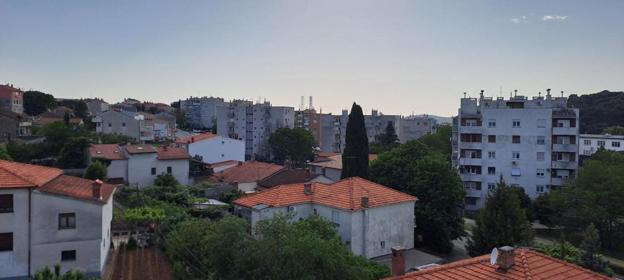 Greenline Pula Apartment Bagian luar foto