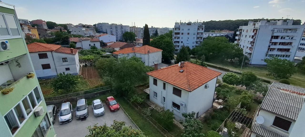 Greenline Pula Apartment Bagian luar foto